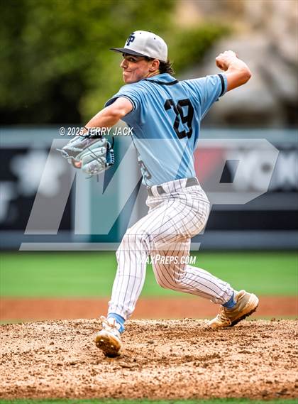 Thumbnail 1 in Fullerton vs. Villa Park photogallery.