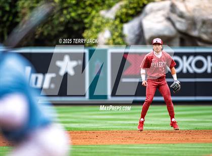 Thumbnail 2 in Fullerton vs. Villa Park photogallery.
