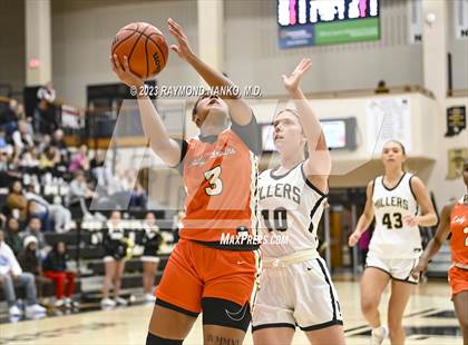 Thumbnail 1 in Fort Wayne Northrop @ Noblesville photogallery.