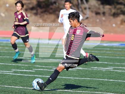 Thumbnail 1 in Point Loma vs. Poway (25th Annual San Diego Holiday Classic)   photogallery.