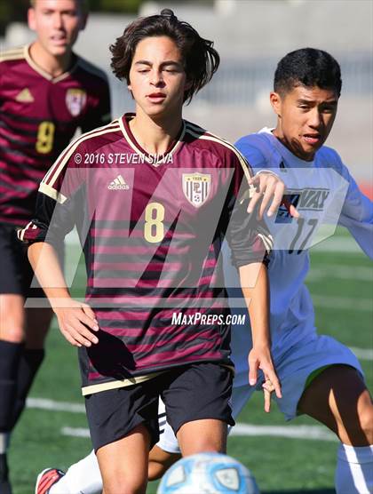 Thumbnail 3 in Point Loma vs. Poway (25th Annual San Diego Holiday Classic)   photogallery.
