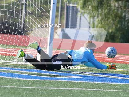 Thumbnail 2 in Point Loma vs. Poway (25th Annual San Diego Holiday Classic)   photogallery.