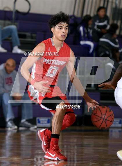 Thumbnail 3 in Patterson vs. Elk Grove (St. Hope Elite Classic) photogallery.
