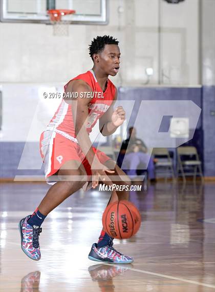 Thumbnail 1 in Patterson vs. Elk Grove (St. Hope Elite Classic) photogallery.