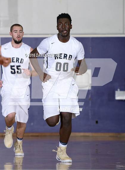 Thumbnail 2 in Patterson vs. Elk Grove (St. Hope Elite Classic) photogallery.
