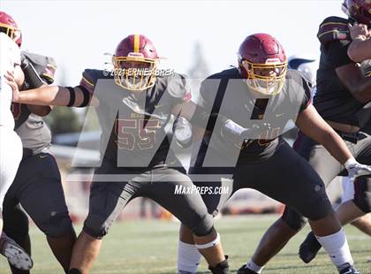 Thumbnail 1 in Menlo-Atherton vs. Pleasant Valley (Honor Bowl) photogallery.