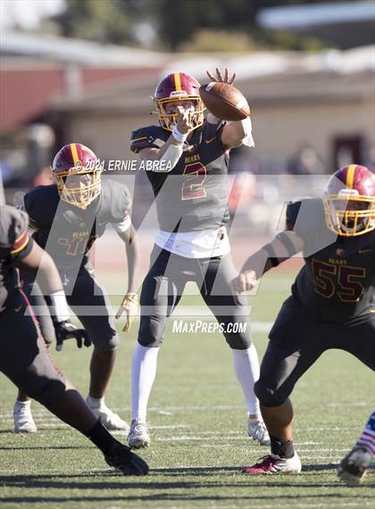 Thumbnail 3 in Menlo-Atherton vs. Pleasant Valley (Honor Bowl) photogallery.