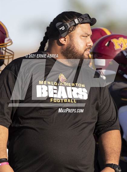 Thumbnail 2 in Menlo-Atherton vs. Pleasant Valley (Honor Bowl) photogallery.