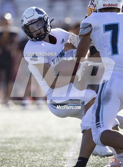 Thumbnail 2 in Menlo-Atherton vs. Pleasant Valley (Honor Bowl) photogallery.