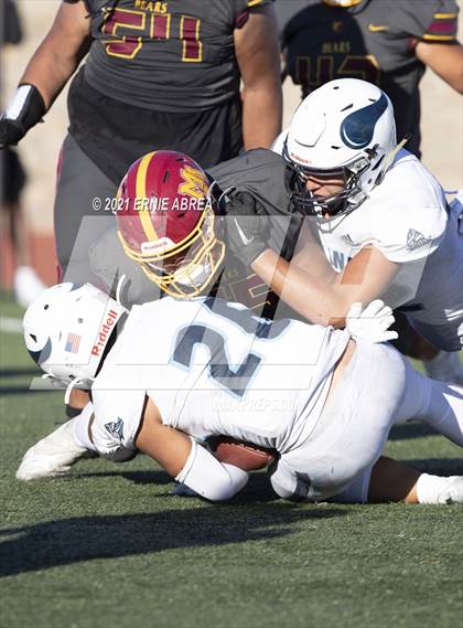 Thumbnail 2 in Menlo-Atherton vs. Pleasant Valley (Honor Bowl) photogallery.