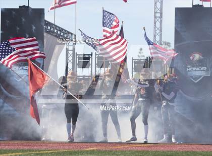 Thumbnail 2 in Menlo-Atherton vs. Pleasant Valley (Honor Bowl) photogallery.