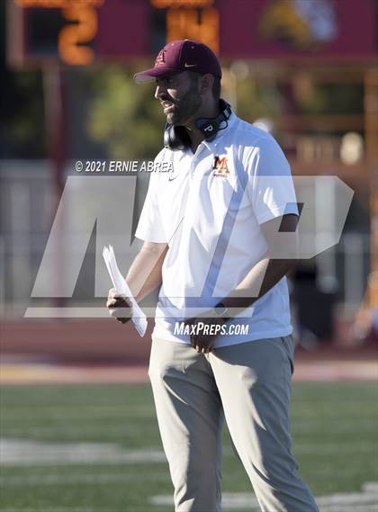 Thumbnail 3 in Menlo-Atherton vs. Pleasant Valley (Honor Bowl) photogallery.