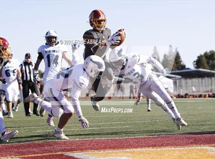 Thumbnail 2 in Menlo-Atherton vs. Pleasant Valley (Honor Bowl) photogallery.