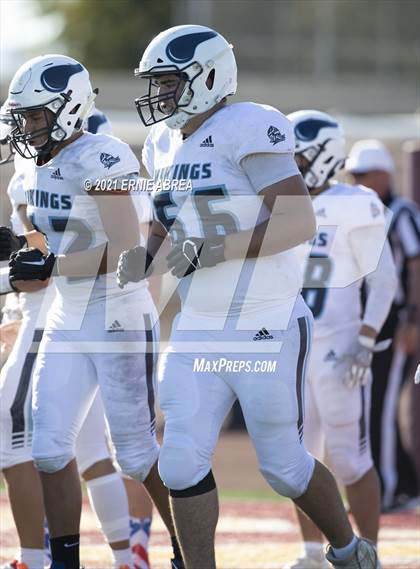 Thumbnail 3 in Menlo-Atherton vs. Pleasant Valley (Honor Bowl) photogallery.