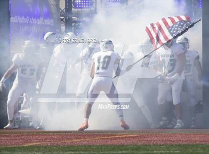 Thumbnail 2 in Menlo-Atherton vs. Pleasant Valley (Honor Bowl) photogallery.