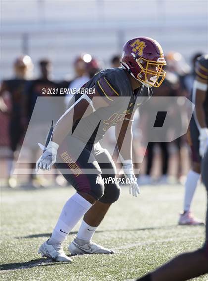 Thumbnail 3 in Menlo-Atherton vs. Pleasant Valley (Honor Bowl) photogallery.