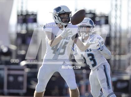 Thumbnail 1 in Menlo-Atherton vs. Pleasant Valley (Honor Bowl) photogallery.