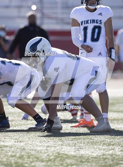 Thumbnail 3 in Menlo-Atherton vs. Pleasant Valley (Honor Bowl) photogallery.