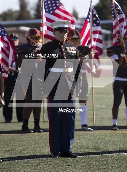 Thumbnail 3 in Menlo-Atherton vs. Pleasant Valley (Honor Bowl) photogallery.
