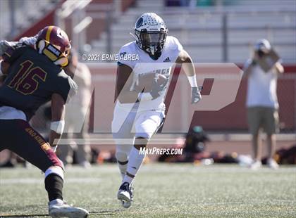 Thumbnail 2 in Menlo-Atherton vs. Pleasant Valley (Honor Bowl) photogallery.
