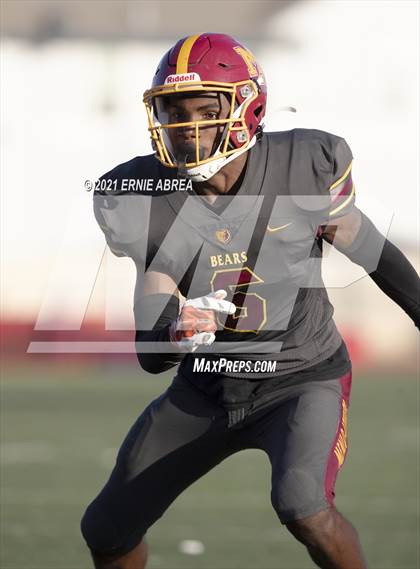 Thumbnail 3 in Menlo-Atherton vs. Pleasant Valley (Honor Bowl) photogallery.
