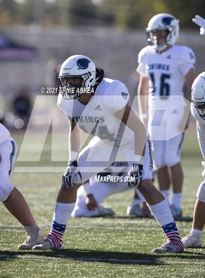 Thumbnail 2 in Menlo-Atherton vs. Pleasant Valley (Honor Bowl) photogallery.