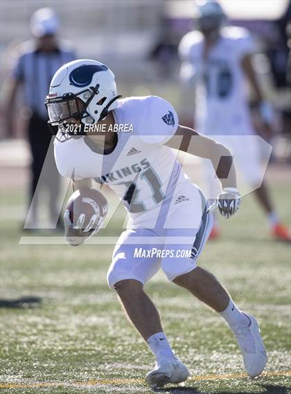 Thumbnail 1 in Menlo-Atherton vs. Pleasant Valley (Honor Bowl) photogallery.