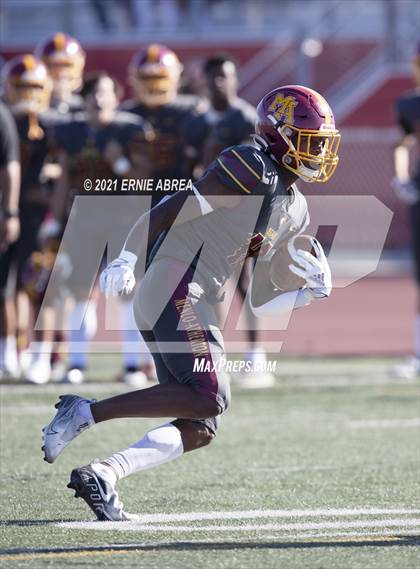 Thumbnail 1 in Menlo-Atherton vs. Pleasant Valley (Honor Bowl) photogallery.