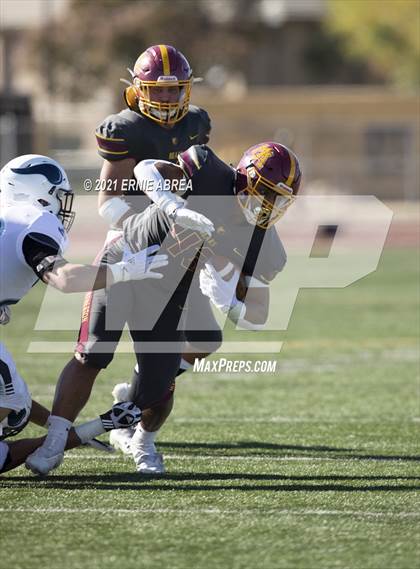Thumbnail 1 in Menlo-Atherton vs. Pleasant Valley (Honor Bowl) photogallery.