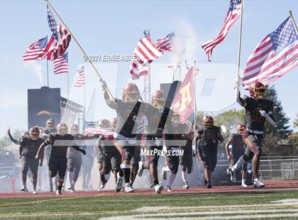 Thumbnail 2 in Menlo-Atherton vs. Pleasant Valley (Honor Bowl) photogallery.