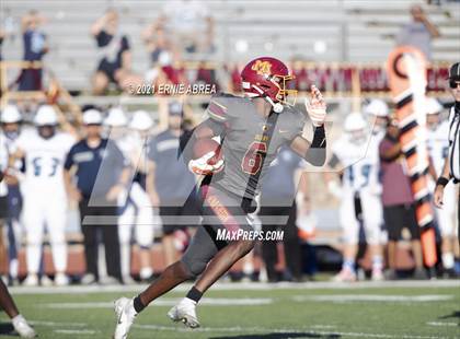 Thumbnail 3 in Menlo-Atherton vs. Pleasant Valley (Honor Bowl) photogallery.