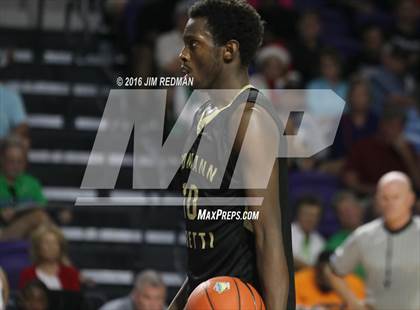 Thumbnail 3 in Neumann-Goretti vs. IMG Academy (City of Palms Classic) photogallery.