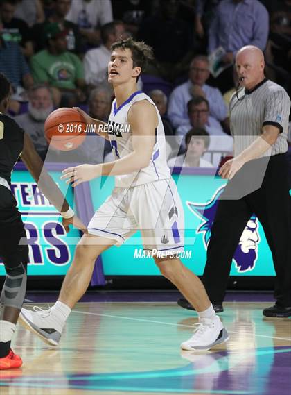Thumbnail 1 in Neumann-Goretti vs. IMG Academy (City of Palms Classic) photogallery.