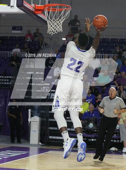 Thumbnail 1 in Neumann-Goretti vs. IMG Academy (City of Palms Classic) photogallery.