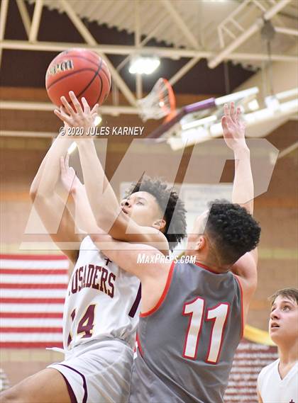 Thumbnail 2 in Arbor View vs Faith Lutheran photogallery.