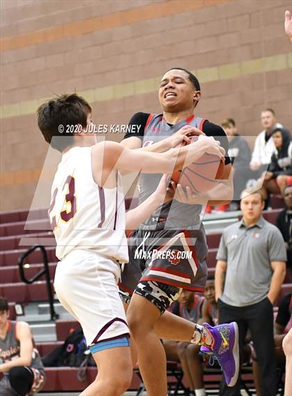 Thumbnail 1 in Arbor View vs Faith Lutheran photogallery.