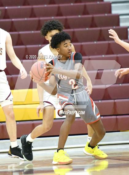 Thumbnail 1 in Arbor View vs Faith Lutheran photogallery.
