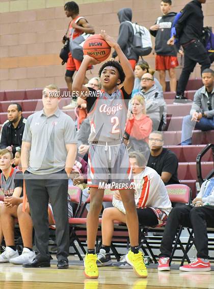 Thumbnail 2 in Arbor View vs Faith Lutheran photogallery.