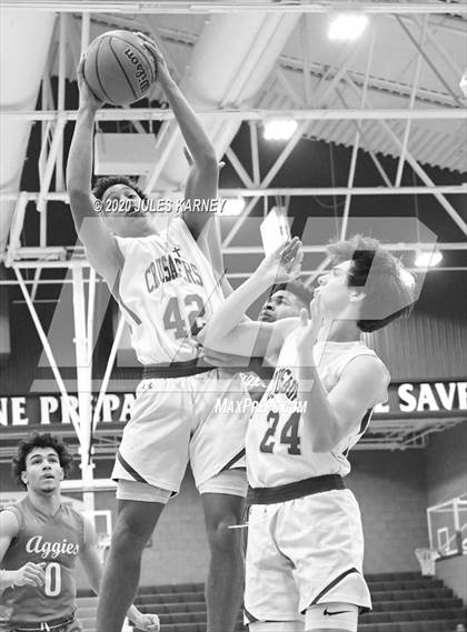 Thumbnail 3 in Arbor View vs Faith Lutheran photogallery.