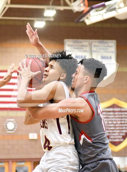 Thumbnail 3 in Arbor View vs Faith Lutheran photogallery.