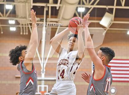Thumbnail 3 in Arbor View vs Faith Lutheran photogallery.