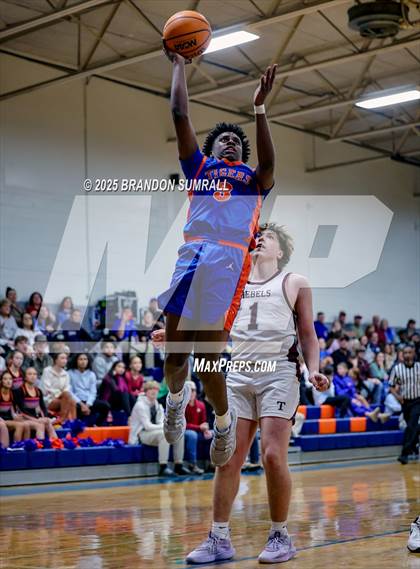 Thumbnail 1 in Chilton County vs Thorsby (Chilton County Tournament Semifinal) photogallery.