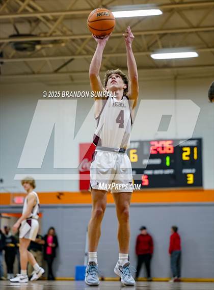Thumbnail 3 in Chilton County vs Thorsby (Chilton County Tournament Semifinal) photogallery.