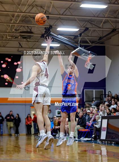 Thumbnail 2 in Chilton County vs Thorsby (Chilton County Tournament Semifinal) photogallery.