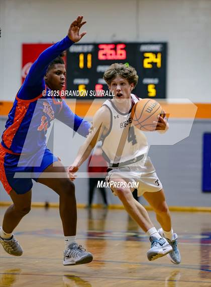 Thumbnail 2 in Chilton County vs Thorsby (Chilton County Tournament Semifinal) photogallery.