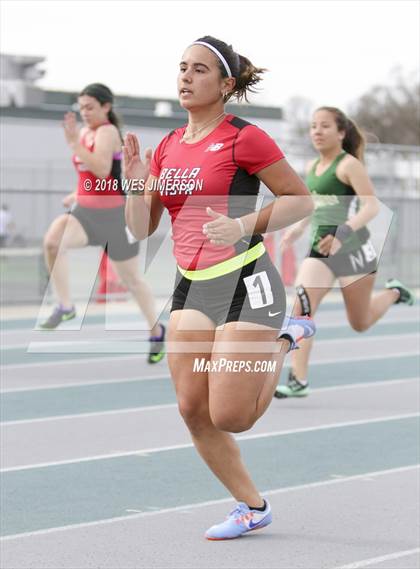 Thumbnail 2 in Capital Valley Conference 1A Meet photogallery.