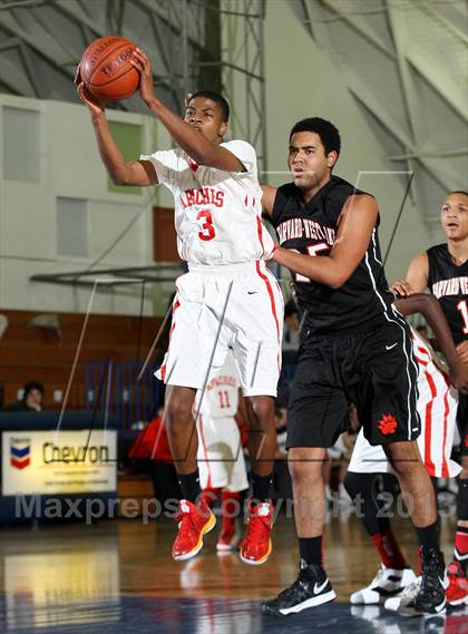 Thumbnail 3 in Centennial vs. Harvard-Westlake (El Segundo Tournament) photogallery.
