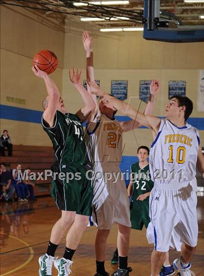 Thumbnail 2 in Northwood vs. Frederic photogallery.