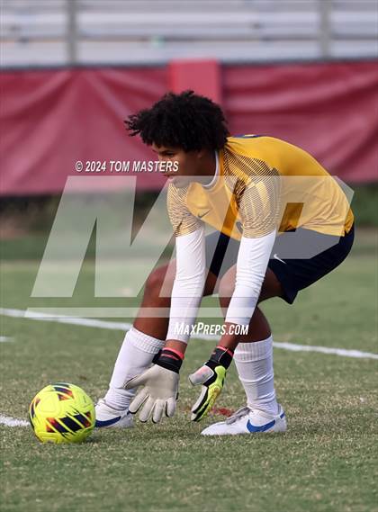 Thumbnail 1 in T.C. Roberson @ Charlotte Catholic photogallery.