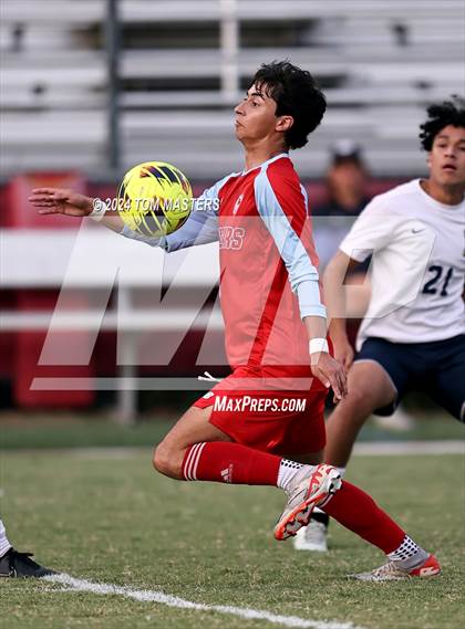 Thumbnail 2 in T.C. Roberson @ Charlotte Catholic photogallery.